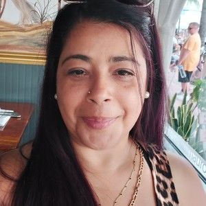 Meet your Posher, Adelaida